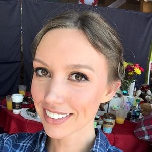 Meet your Posher, Geneveive